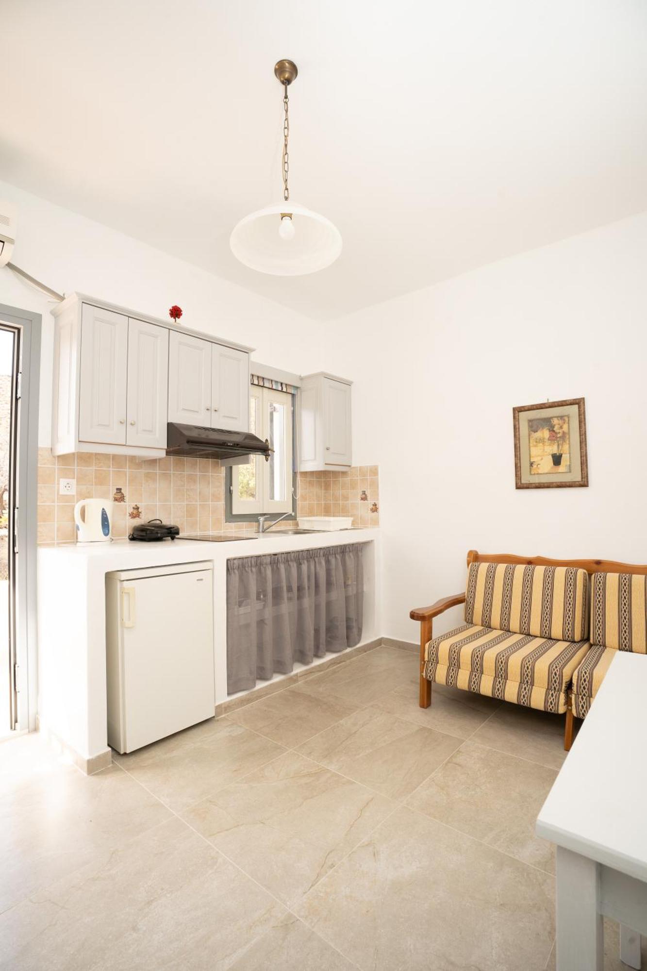 Esperis Apartment Livadi  Екстериор снимка