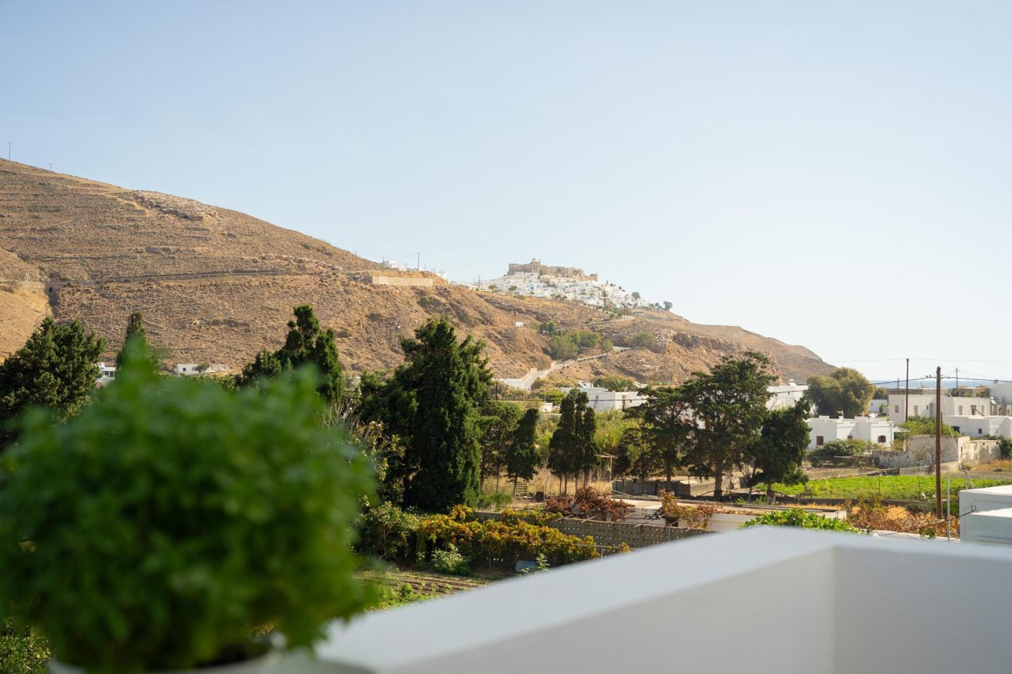 Esperis Apartment Livadi  Екстериор снимка