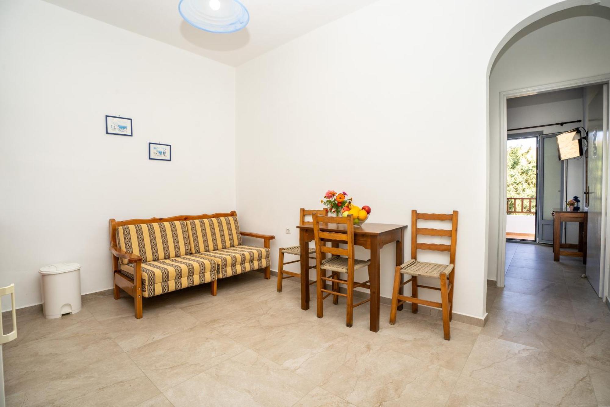 Esperis Apartment Livadi  Екстериор снимка