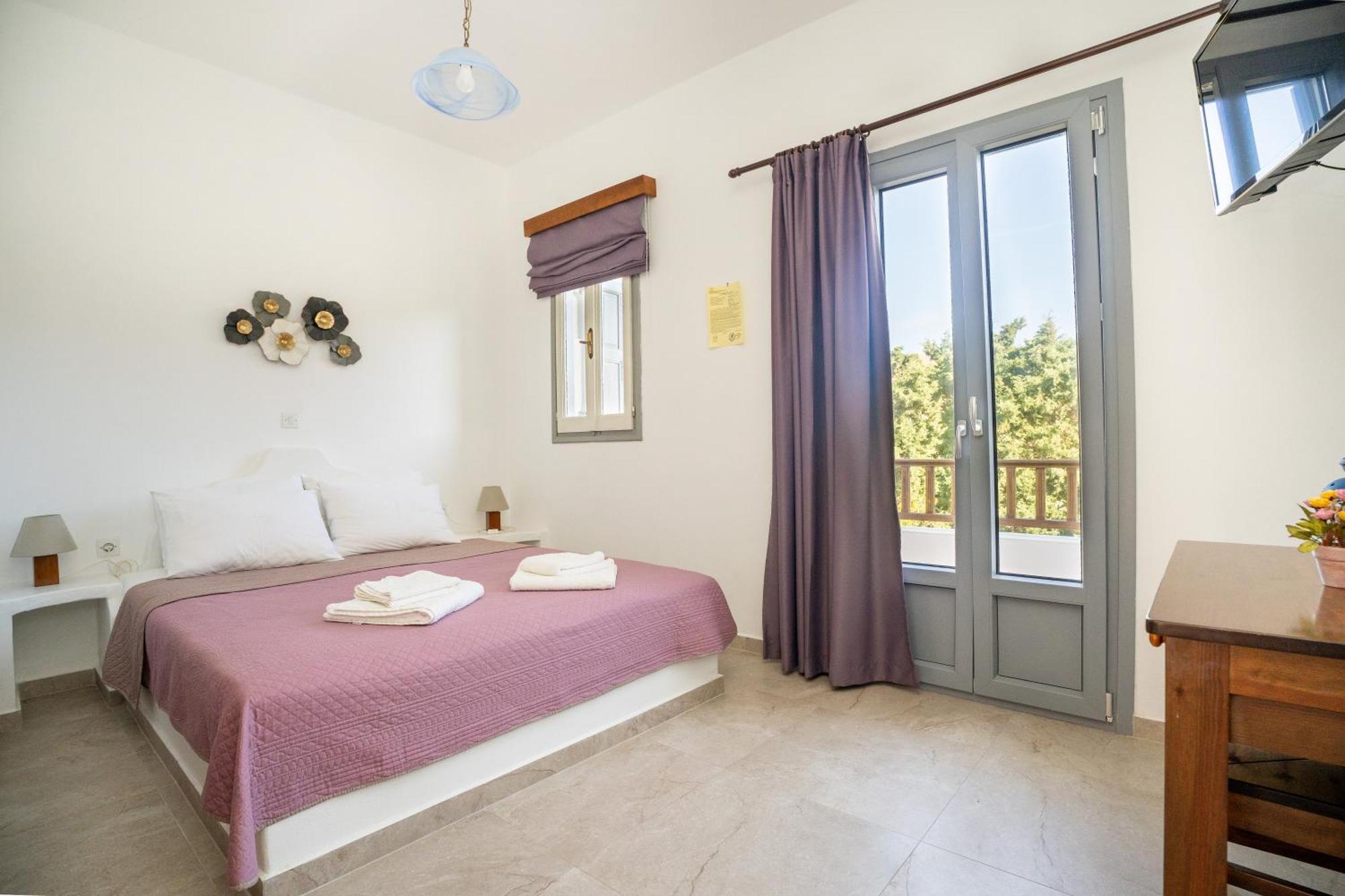Esperis Apartment Livadi  Екстериор снимка